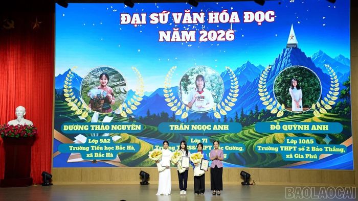 Quỳnh Anh giành Giải Đại sứ Văn hóa đọc cấp THPT và giải chuyên đề tại Cuộc thi Đại sứ Văn hóa đọc tỉnh Lào Cai năm 2026.