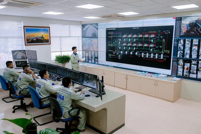 Chuyển đổi số hướng đến nền tảng dùng chung tại các đơn vị, cơ quan, doanh nghiệp tỉnh Lâm Đồng. Ảnh: Lê Dung