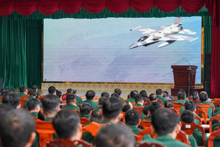 Các chuyên đề tập huấn về “Vòm phòng không bền vững”