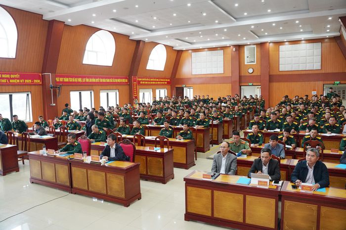 Quang cảnh hội nghị