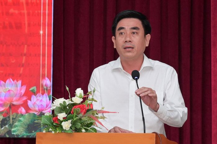 Ông Lê Thanh Sơn, Phó Giám đốc Sở Nông nghiệp và Môi trường trả lời kiến nghị liên quan đến dự án Hồ Kapet