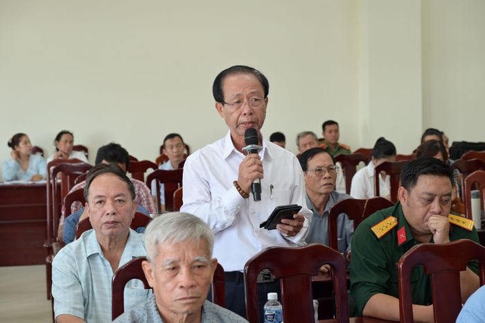 Cử tri kiến nghị một số nội dung liên quan đến sách giáo khoa