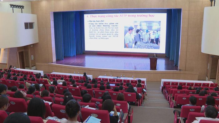 Toàn cảnh hội nghị tập huấn