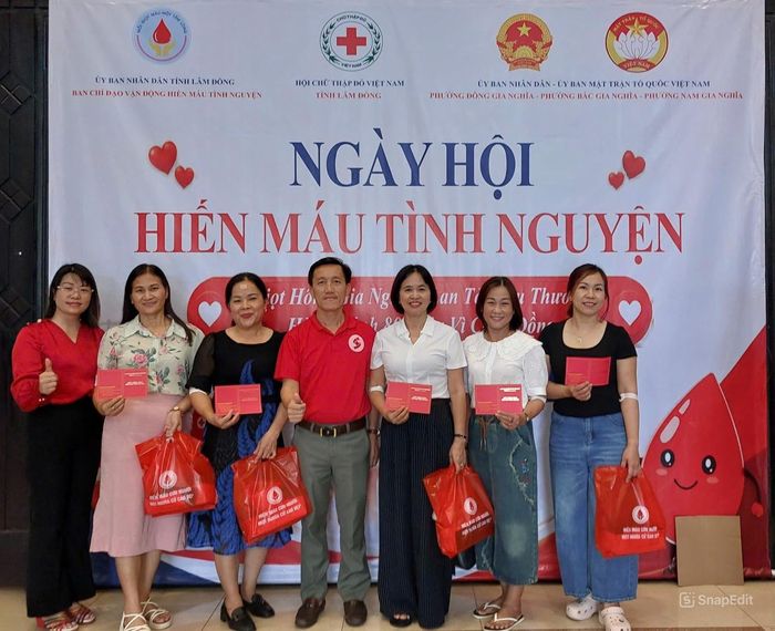 Hiến máu là nghĩa cử cao đẹp
