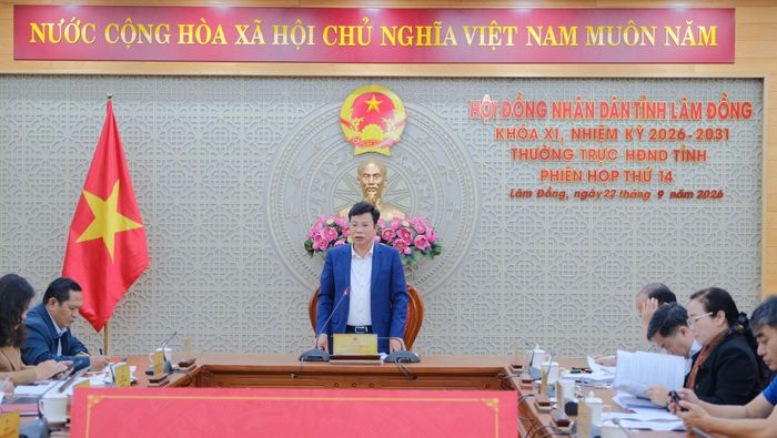 Đồng chí Lưu Văn Trung, Phó Bí thư Tỉnh ủy, Chủ tịch HĐND tỉnh chủ trì hội nghị