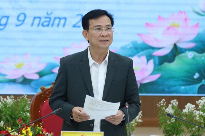 Ủy viên Ban Chấp hành Trung ương Đảng, Phó Bí thư Tỉnh ủy, Bí thư Đảng bộ UBND tỉnh, Chủ tịch UBND tỉnh Hồ Văn Mười nhấn mạnh việc giới thiệu nguồn nhân sự tại chỗ vừa kiện toàn đầy đủ các chức danh Ban Chấp hành Đảng bộ, vừa đáp ứng được yêu cầu thực hiện nhiệm vụ trong bối cảnh mới