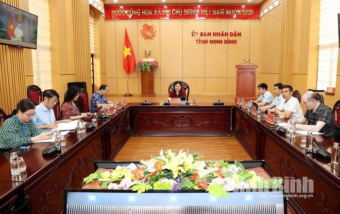 Quang cảnh hội nghị tại điểm cầu tỉnh Ninh Bình.