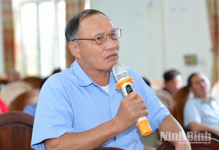 Đại diện Nhân dân nêu ý kiến tại buổi đối thoại.
