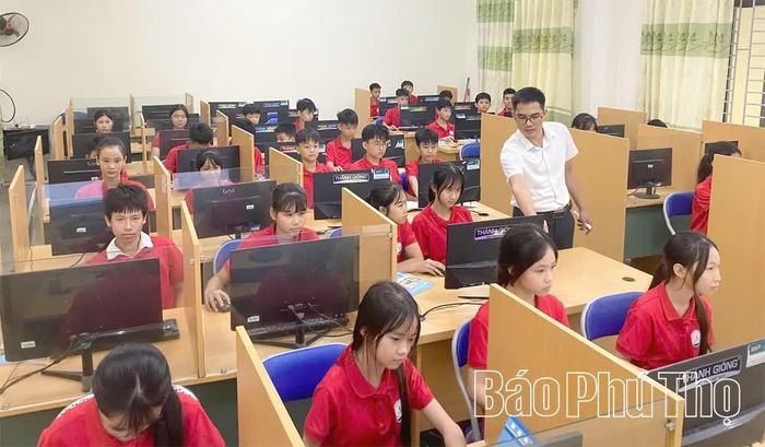 Ứng dụng công nghệ thông tin trong dạy và học tại Trường THCS Thái Hòa.