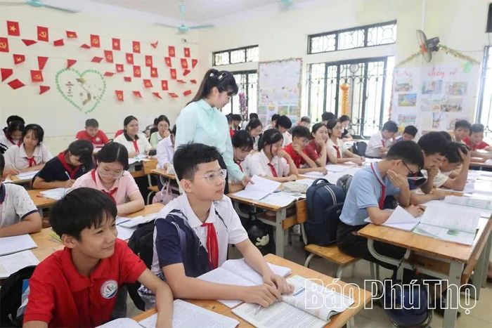Giờ học Văn của cô giáo Nguyễn Thị Thùy, giáo viên dạy giỏi môn Ngữ văn cấp tỉnh năm học 2025-2026.