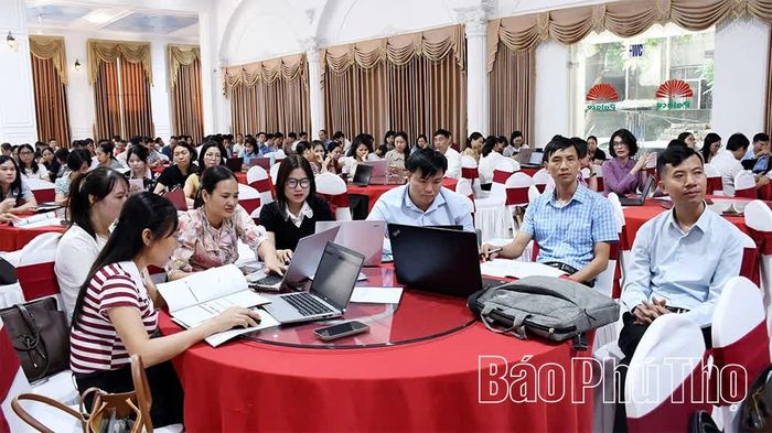 Các học viên tham dự tập huấn.
