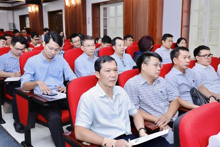 Đại biểu dự Tọa đàm.