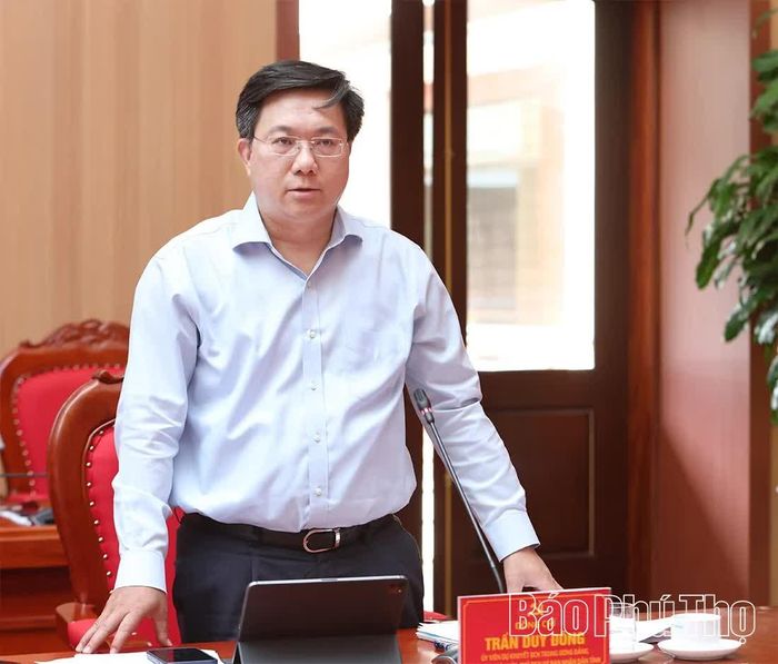 Chủ tịch UBND tỉnh Trần Duy Đông cho ý kiến vào một số nhiệm vụ trọng tâm.