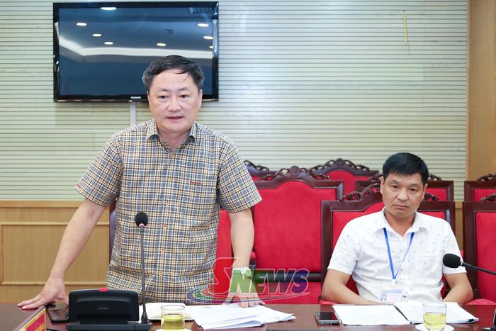 Đại diện Sở Xây dựng phát biểu tại cuộc làm việc.
