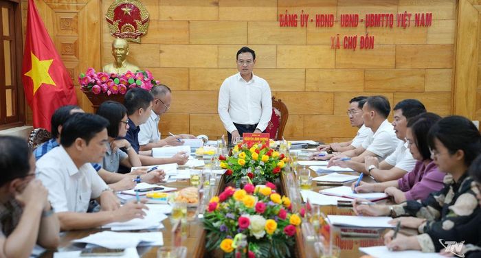 Quang cảnh buổi làm việc.