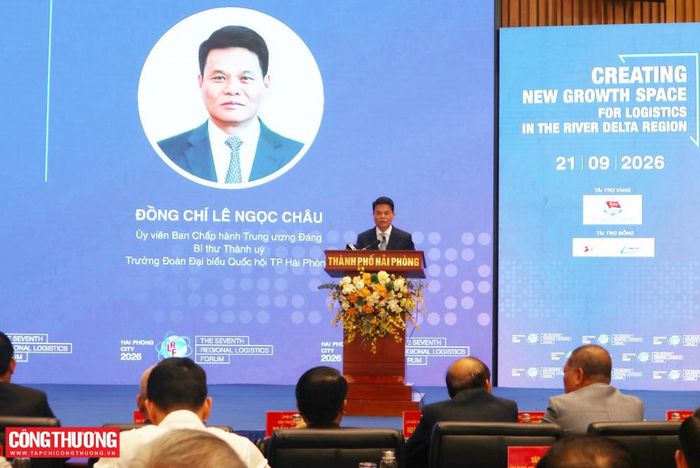 Bí thư Thành ủy Hải Phòng Lê Ngọc Châu nhấn mạnh, trong bối cảnh chuỗi cung ứng toàn cầu đang tái cấu trúc và cạnh tranh giữa các trung tâm logistics ngày càng gay gắt, yêu cầu đặt ra đối với Vùng Đồng bằng sông Hồng không dừng ở việc mở rộng quy mô logistics. 