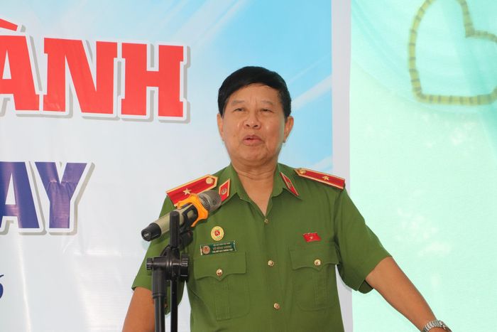 Thiếu tướng Vũ Hùng Vương, Phó Chủ tịch Thường trực Hội Cựu Công an nhân dân Việt Nam, Đại biểu Quốc hội tỉnh Vĩnh Long nhấn mạnh, cầu Kinh Ngay không phải là công trình quy mô lớn, nhưng lại rất ý nghĩa.