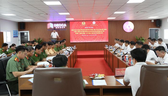 Quang cảnh Hội nghị phối hợp đảm bảo an ninh trật tự tại dự án mở rộng cao tốc.