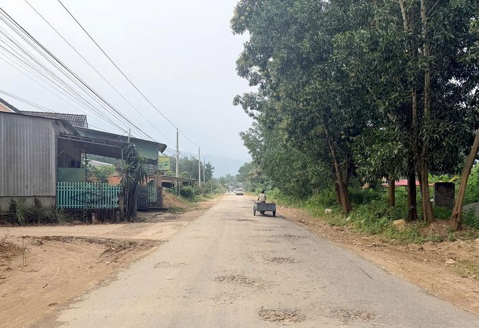 Đường ĐT.717 xuống cấp sau nhiều năm sử dụng