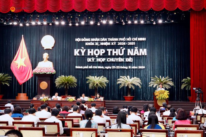 Quang cảnh kỳ họp. Ảnh: Hoa Lê