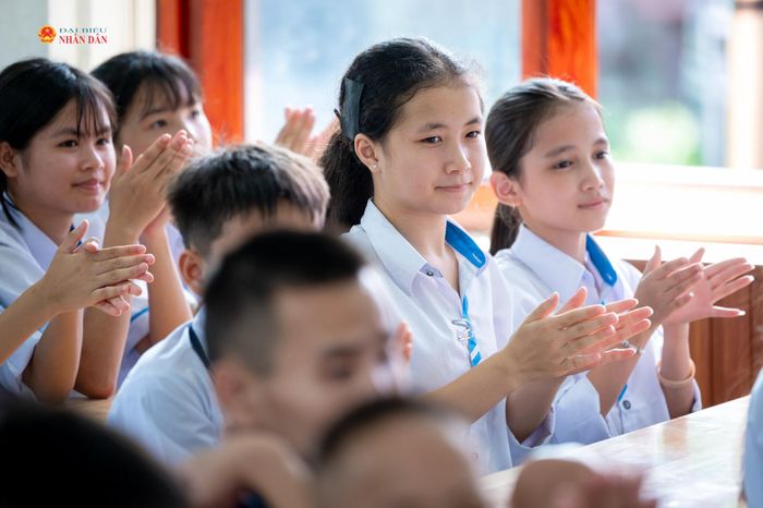 Thiếu niên, nhi đồng tại Trung tâm Bảo trợ trẻ em Nghệ An và Trung tâm Công tác xã hội Nghệ An