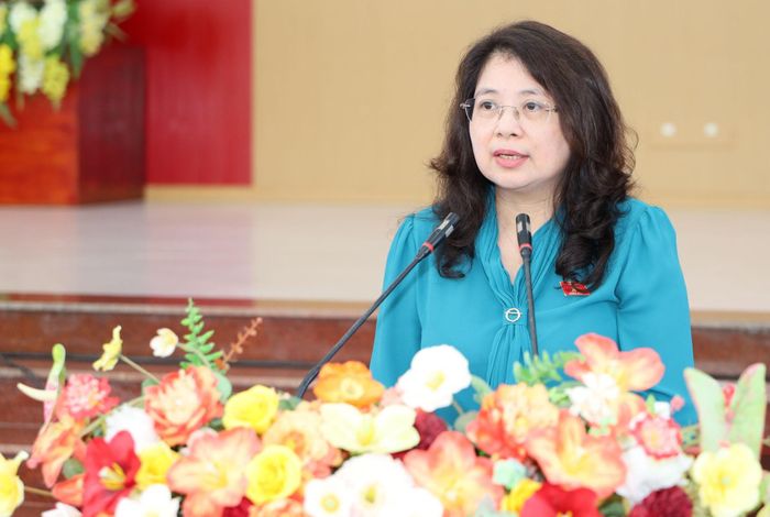 Phó Chủ nhiệm Ủy ban Pháp luật và Tư pháp của Quốc hội phát biểu tại hội nghị. Ảnh: Hữu Phúc