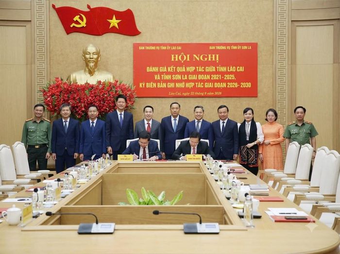 Lãnh đạo tỉnh Sơn La và Lào Cai ký kết biên bản ghi nhớ hợp tác giai đoạn 2026-2030.