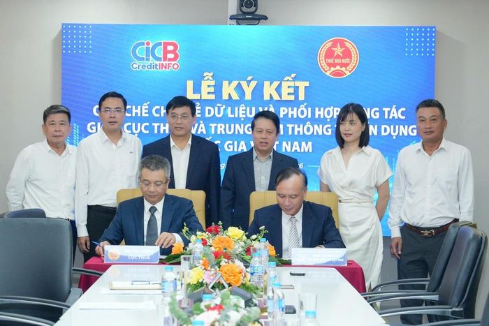 Đại diện CIC và Cục Thuế ký Quy chế chia sẻ dữ liệu