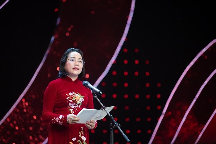 Bà Nguyễn Thị Thanh, Ủy viên Trung ương Đảng, Phó Chủ tịch Quốc hội phát biểu tại chương trình