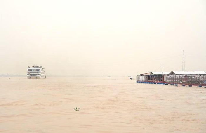 Đảm bảo an toàn giao thông mùa mưa lũ góp phần bảo vệ tài sản của nhân dân, phát triển kinh tế địa phương.