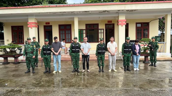 4 đối tượng bị bắt giữ.