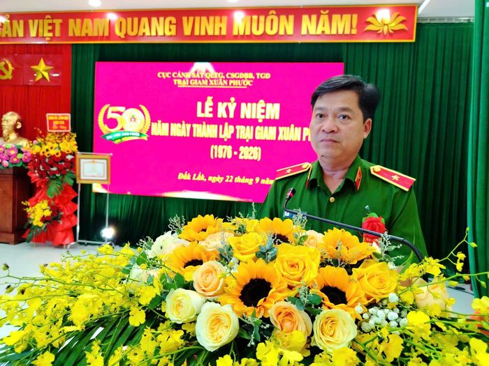 Thiếu tướng Nguyễn Thanh Trường, Ủy viên Đảng ủy Công an Trung ương, Bí thư Đảng ủy, Cục trưởng Cục Cảnh sát QLTG,CSGDBB,TGD – Bộ Công an phát biểu chỉ đạo tại buổi lễ.