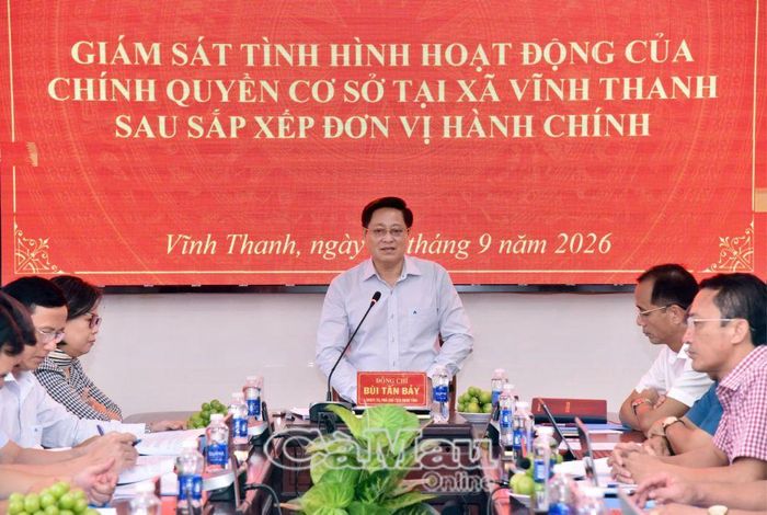  Đồng chí Bùi Tấn Bảy, Phó Chủ tịch HĐND tỉnh, đề nghị  địa phương khẩn trương sắp xếp, bố trí số lượng biên chế phù hợp với quy định, bảo đảm thực hiện hiệu quả nhiệm vụ đề ra.