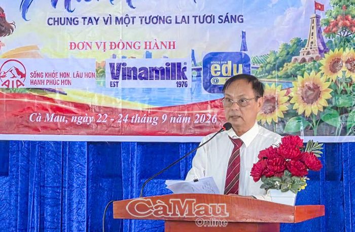Ông Tạ Bửu Thương, Chủ tịch Hội Bảo trợ Người tàn tật và Trẻ mồ côi tỉnh, phát biểu tại chương trình.