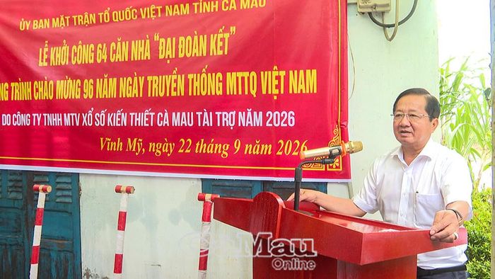 Đồng chí Lê Thanh Triều, Uỷ viên Ban Thường vụ Tỉnh uỷ, Phó Chủ tịch Thường trực Uỷ ban MTTQ Việt Nam tỉnh Cà Mau, phát biểu tại lễ khởi công.
