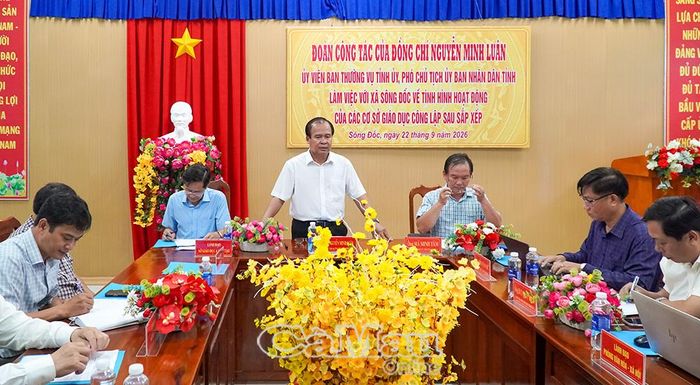 Phó Chủ tịch UBND tỉnh Nguyễn Minh Luân phát biểu chỉ đạo tại buổi làm việc.