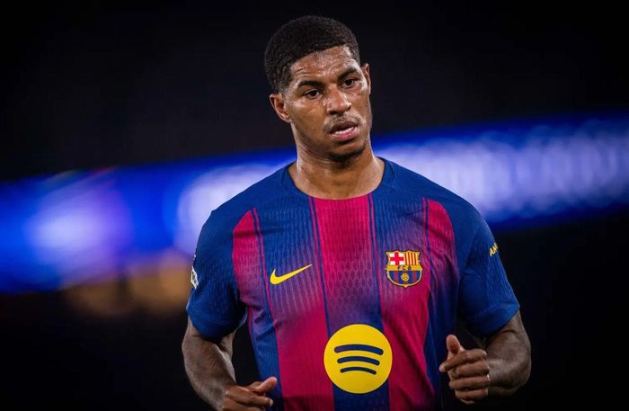 Marcus Rashford được cho là đã bị ngợp trong lần đầu trải nghiệm El Clasico