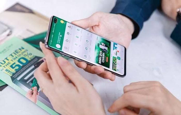 Tuyệt đối không cung cấp mã OTP, mật khẩu và thông tin tài khoản cho người lạ. Ảnh minh họa
