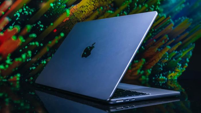 MacBook Air M5 13 inch phù hợp với những người cần tính di động cao