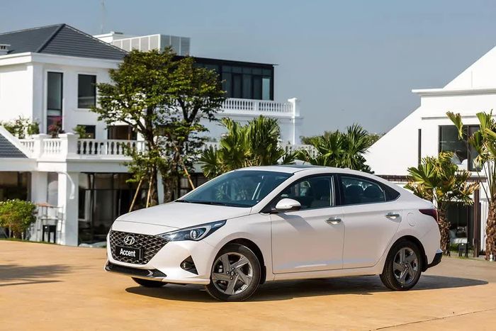 Hyundai Accent đời 2021 - 2023 hiện được rao bán khoảng 395 - 475 triệu đồng