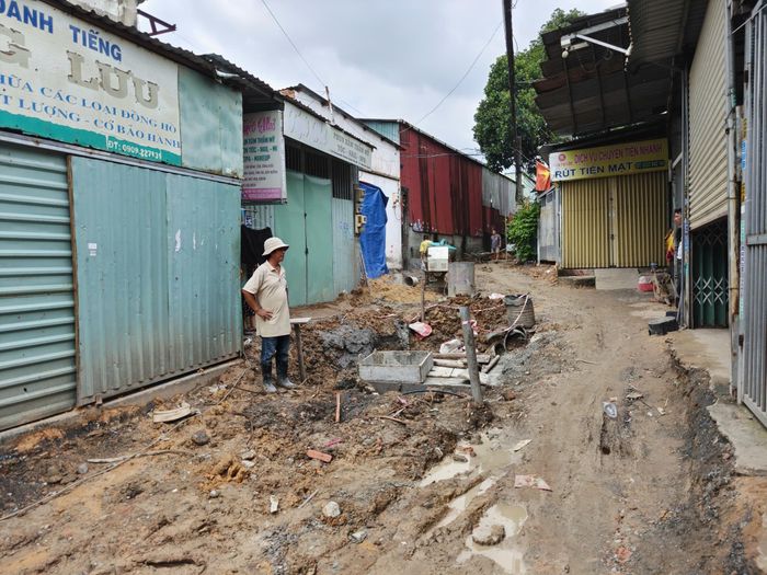 Bùn lầy lội.