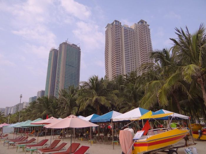 Một bãi biển luôn xanh, sạch