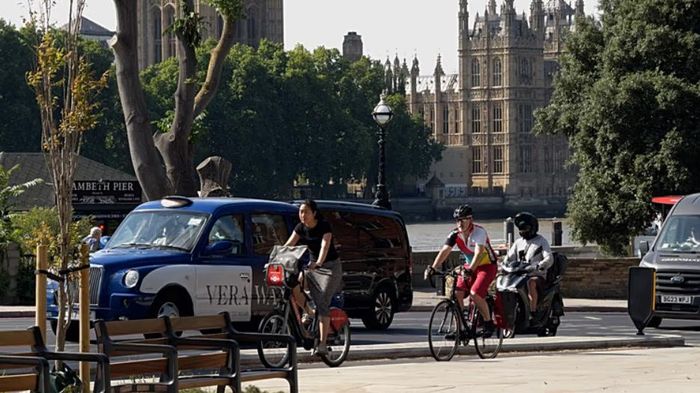 Khu vực phát thải cực thấp giúp London giảm 40% số ca tử vong liên quan đến chất lượng không khí kể từ năm 2019. (Ảnh: Euronews)