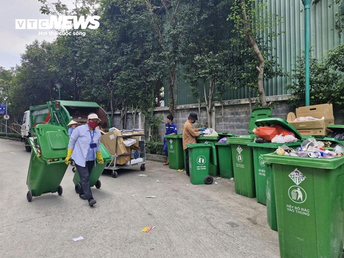 Theo dự báo, tổng lượng chất thải rắn toàn TP.HCM sẽ tăng lên gần 58.000 tấn/ngày đêm vào năm 2030. (Ảnh: H. Linh)