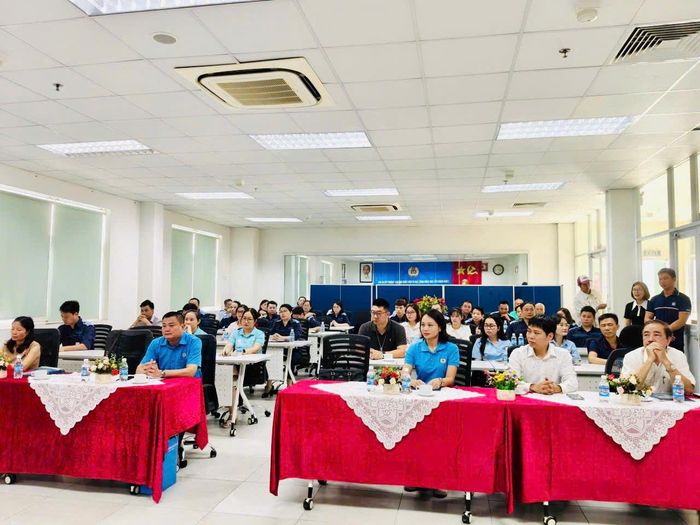 Quang cảnh hội nghị.