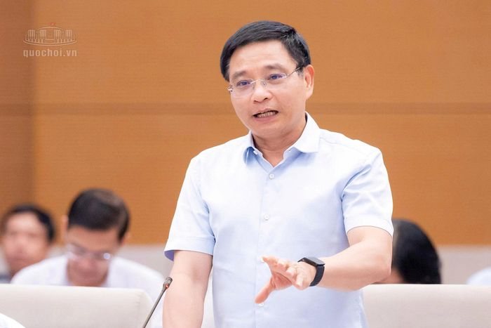 Phó Thủ tướng Chính phủ Nguyễn Văn Thắng phát biểu tại phiên họp. Ảnh: media.quochoi.vn