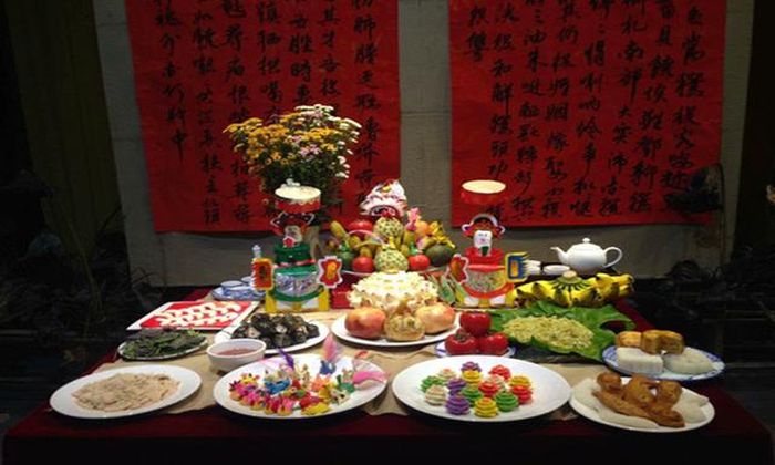 Mâm cỗ cúng rằm Trung thu không cần bày vẽ nhiều, tất cả đồ lễ không cần quá nhiều, tùy tâm người cúng nhưng tuyệt đối phải sạch sẽ và thành tâm.