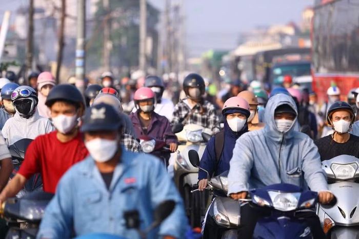 Phương tiện gần như đứng im tại chỗ vào khung giờ cao điểm sáng