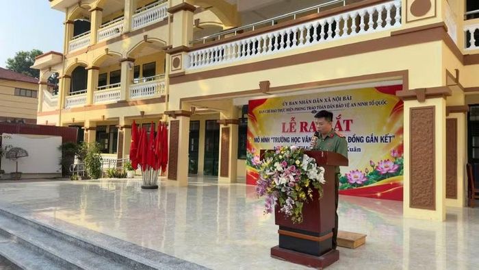Đại diện Công an xã Nội Bài phát biểu tại lễ ra mắt