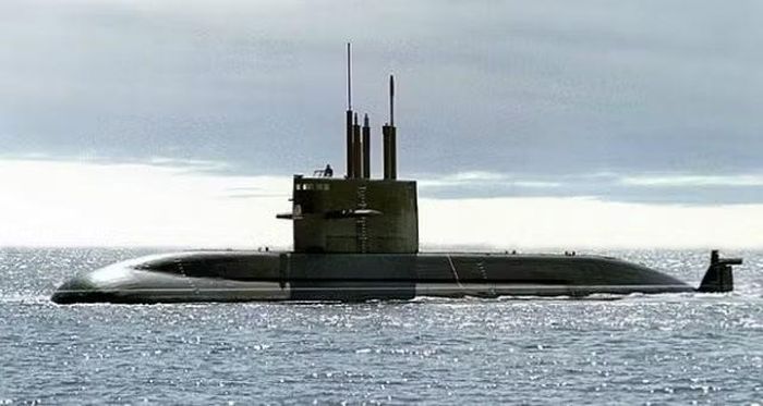 Được biết trước kia Nga đã cố gắng bán 2 tàu ngầm Amur-1650 cho Morocco nhưng thương vụ đi vào ngõ cụt, mặc dù vậy những nỗ lực quảng bá phương tiện chiến đấu này trên thị trường toàn cầu vẫn tiếp tục.
